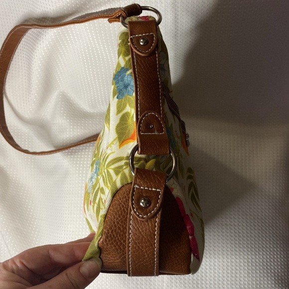 Stone Mountain Floral Canvas and Faux Leather Shoulder Bag EUC - Picture 6 of 10